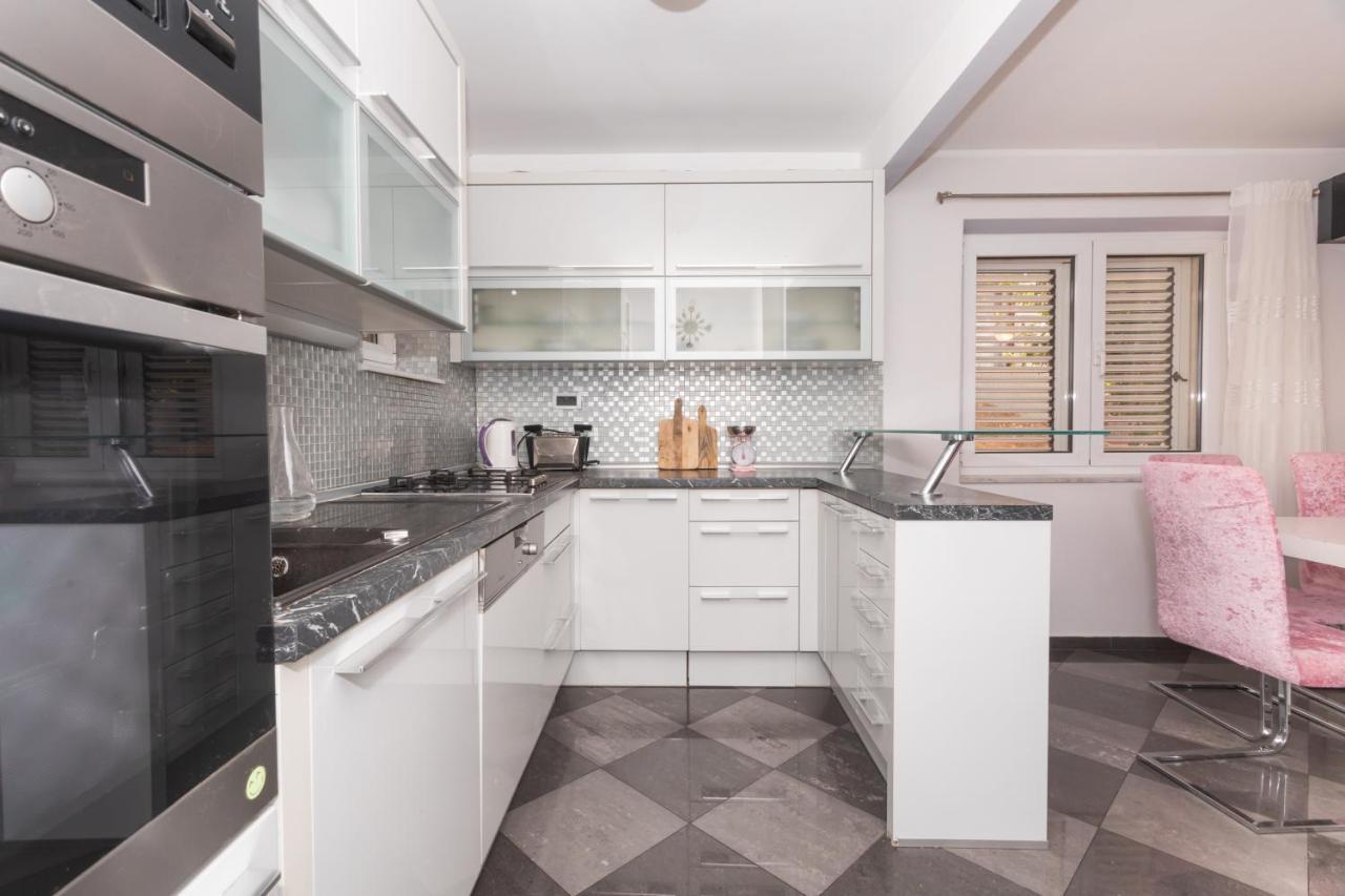 Villa City Center Šibenik Exteriér fotografie